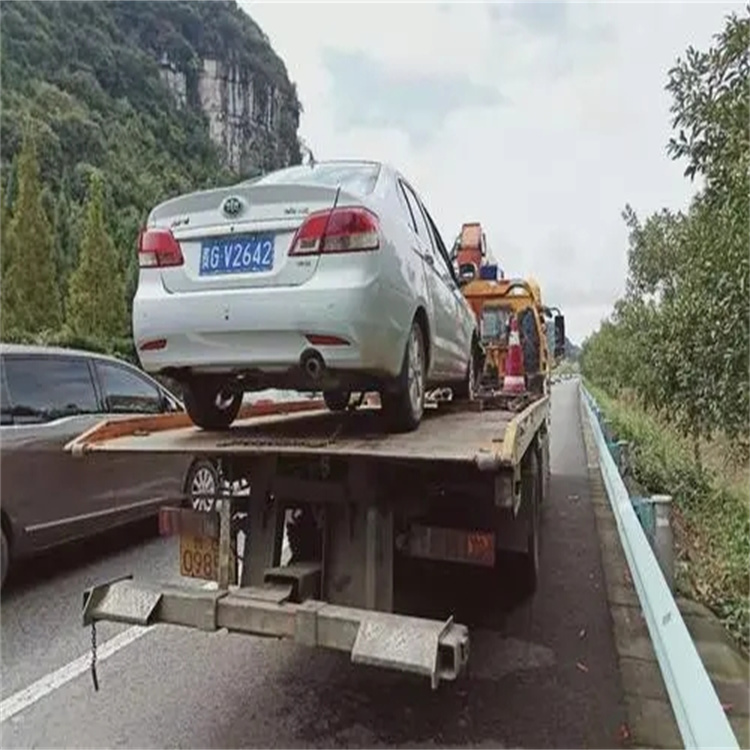 枣庄台儿庄吊车吊小车正确部位