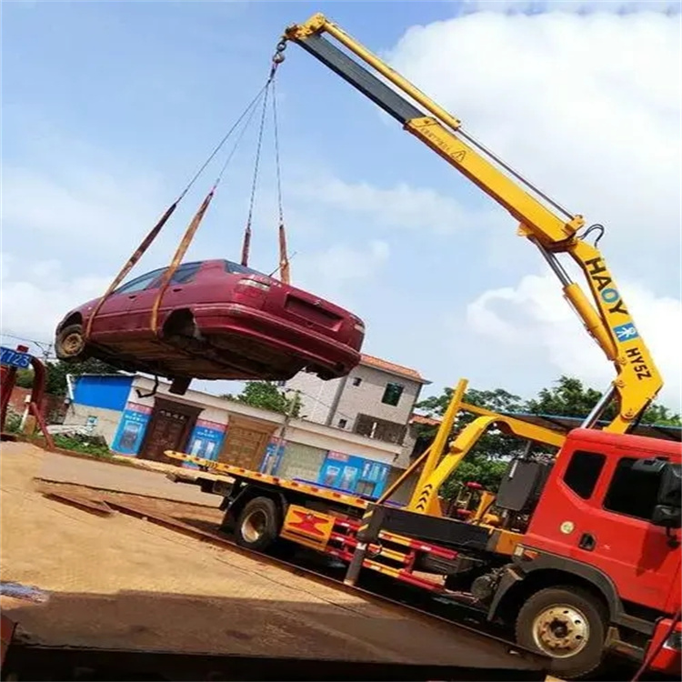 枣庄台儿庄吊车吊汽车的正确方法